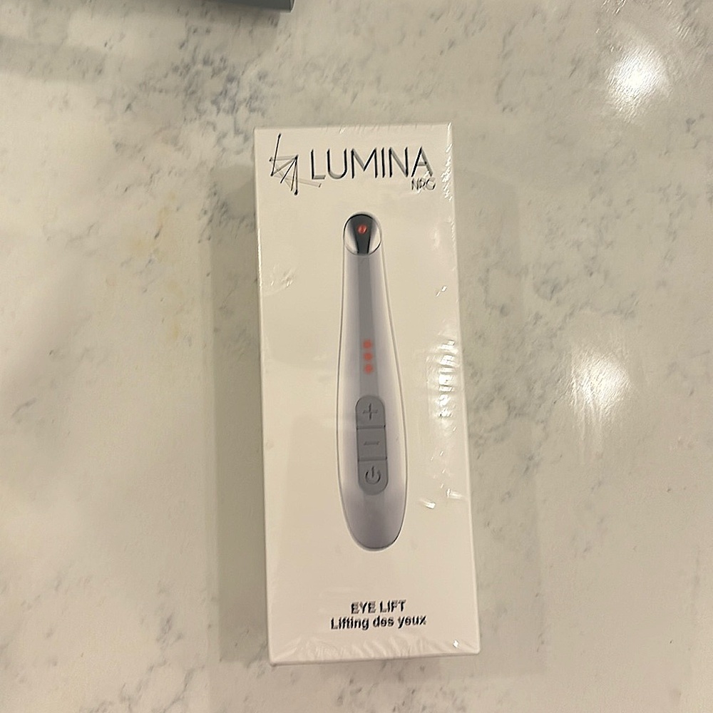 LuminaNRG Eye Lift Accelerates blood circulation, reduces dark circles/puffiness